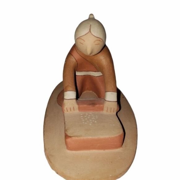 Lawrence Dilt Pottery  - Picture 1 of 7